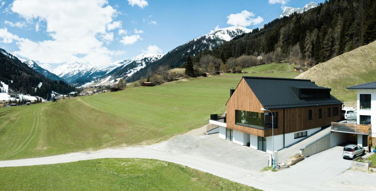 Der Wolf -Suiten St Anton am Arlberg Eksteriør billede